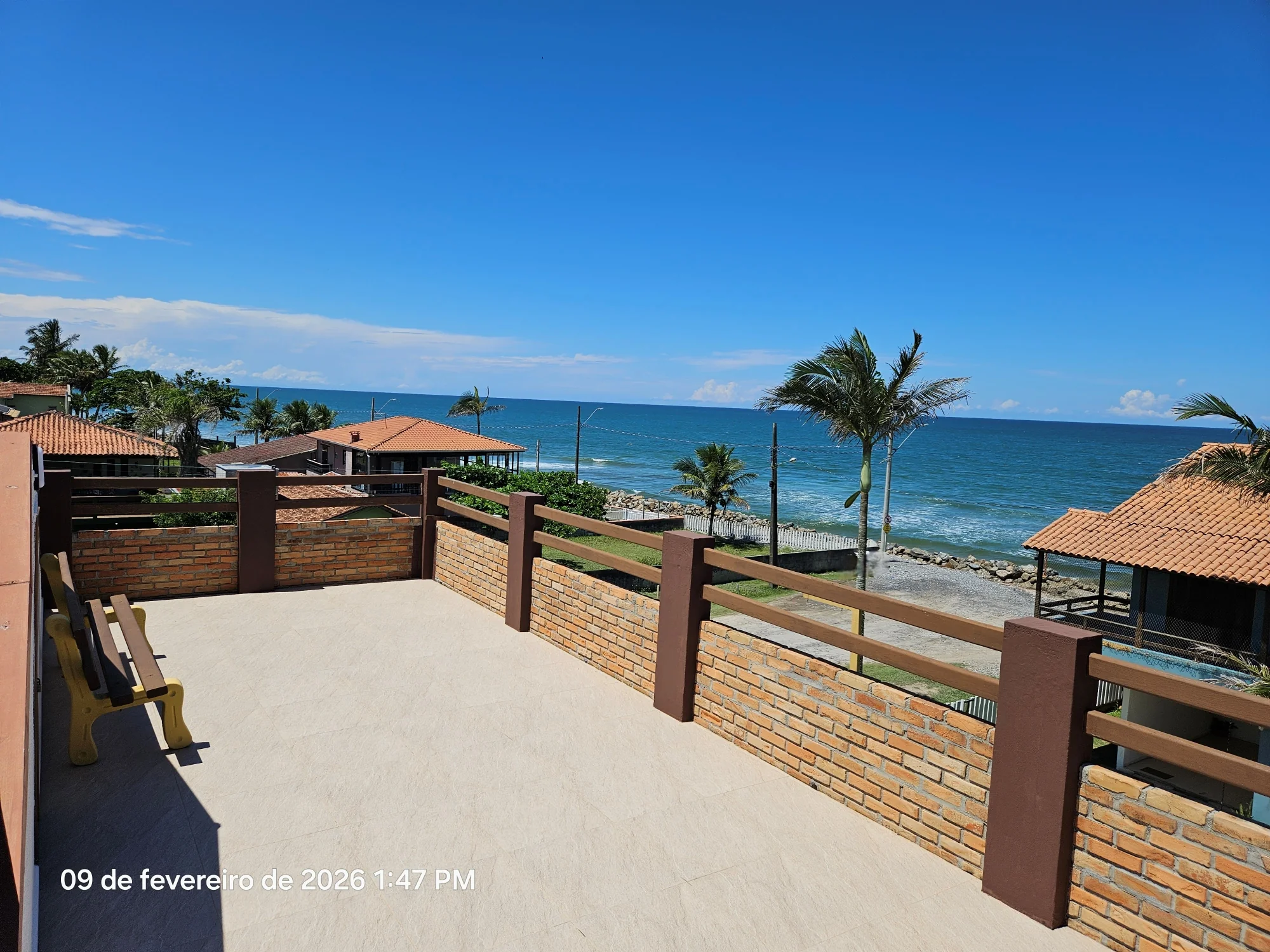 Piscina adulto e piscina infantil do Residencial da Torre em Itapoá SC
